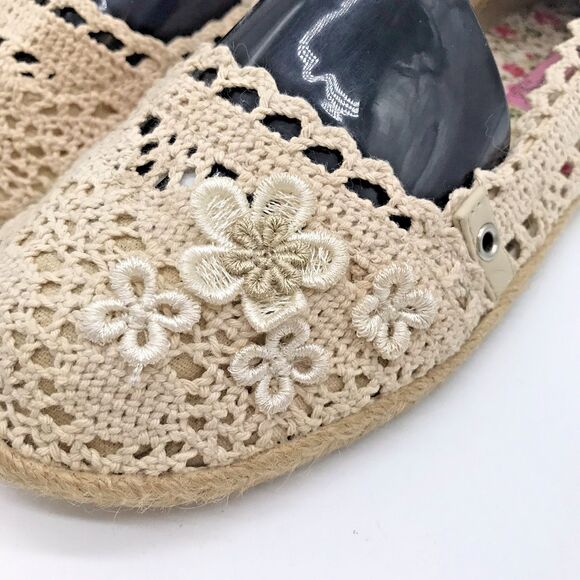 Rock & Candy by Zigi Baybreeze Espadrille Women's 9M Beige Crochet Floral Flats - Picture 3 of 12